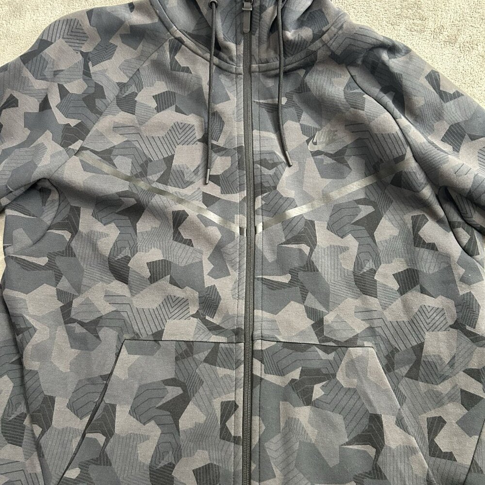 Nike Hoodie Mens XL Tech Fleece Windrunner Camo Gray Black Funnel Neck Abstract - Picture 4 of 12